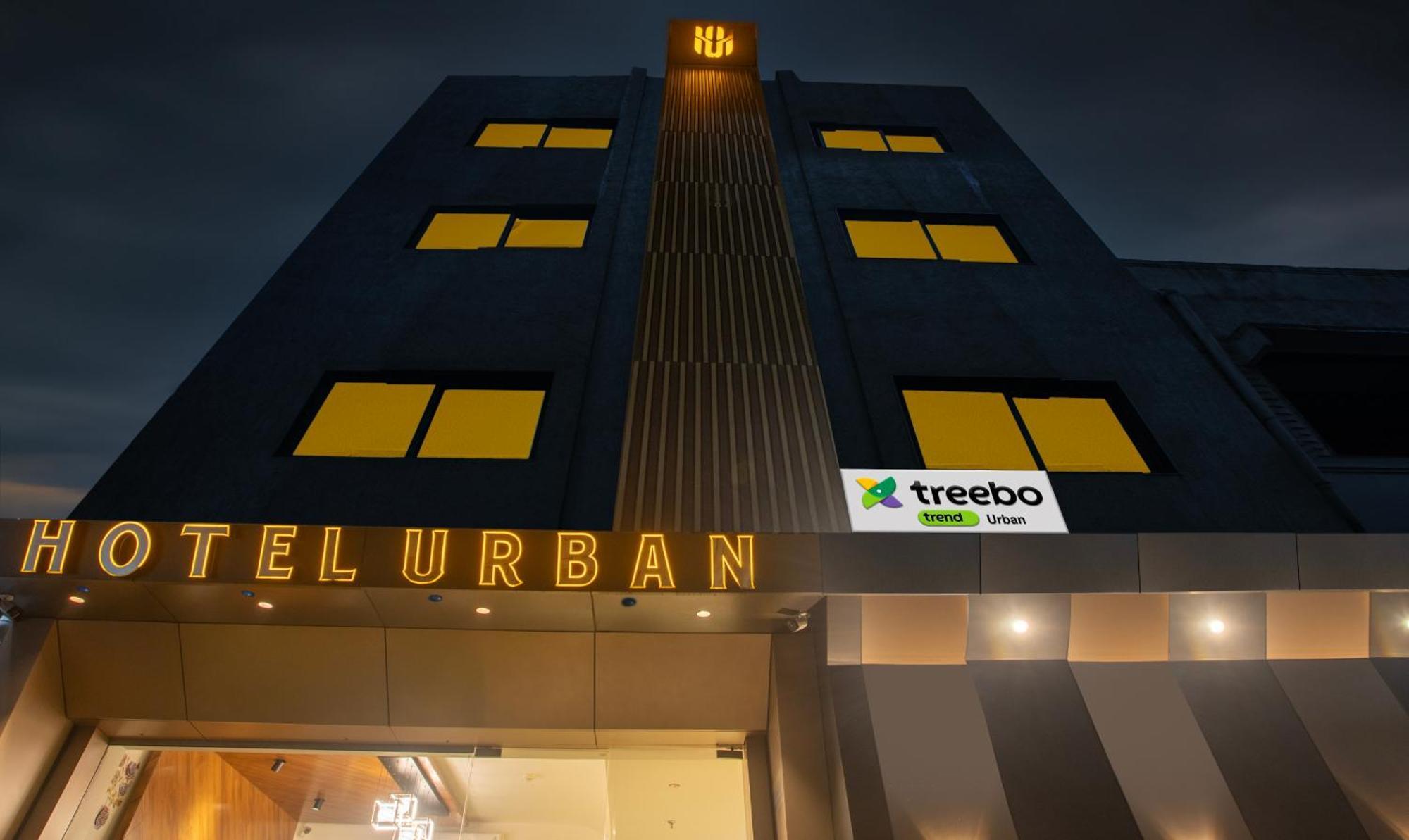 Hotel Treebo Urban, 1 Km From Railway Station Surat Esterno foto